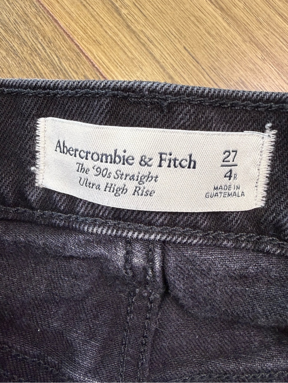 Abercrombie & Fitch The 90s Straight Ultra High Rise Washed Black Size 27 - Picture 6 of 10